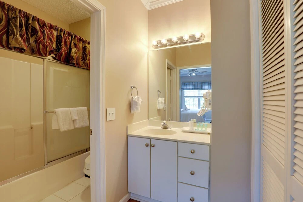 Golf Getaway w/ Pool Access in Myrtle Beach!