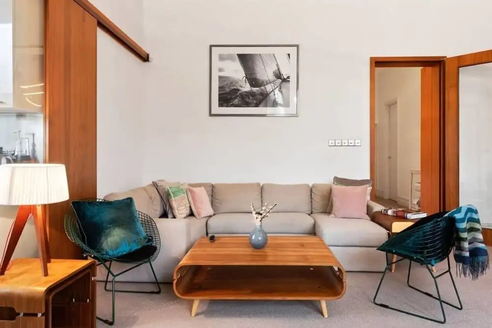 Spacious 2bed Flat in Earls Court, 7min to Tube