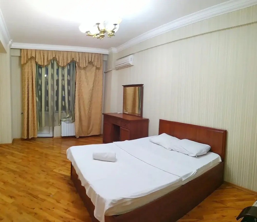 Туристические апартаменты в Баку, B015