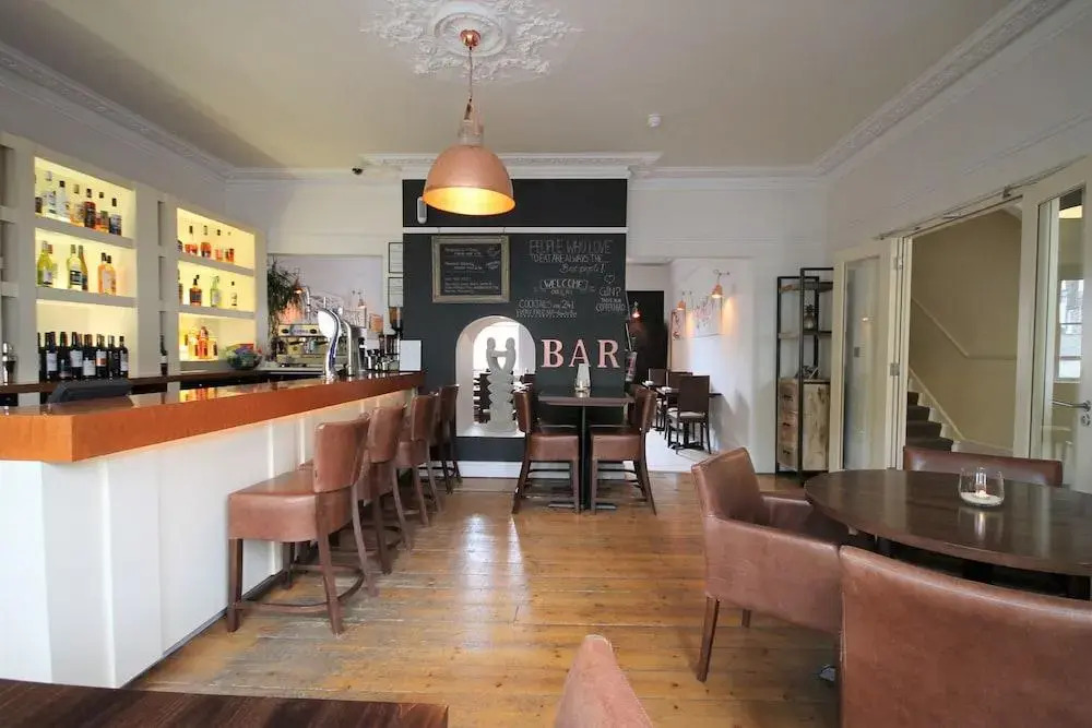 Andover House Hotel & Restaurant
