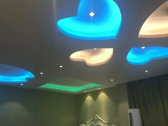 Tonghai Yunshang Impression Theme Hotel