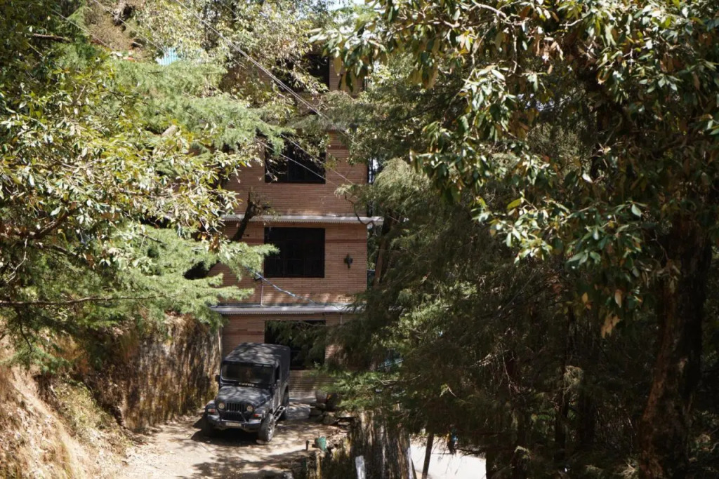 Jakhu Vibes | Valley-View Rooms