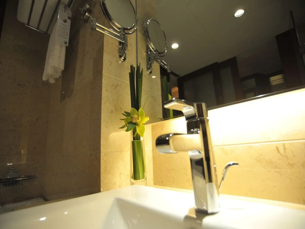 Fuyang International Trade Center Hotel