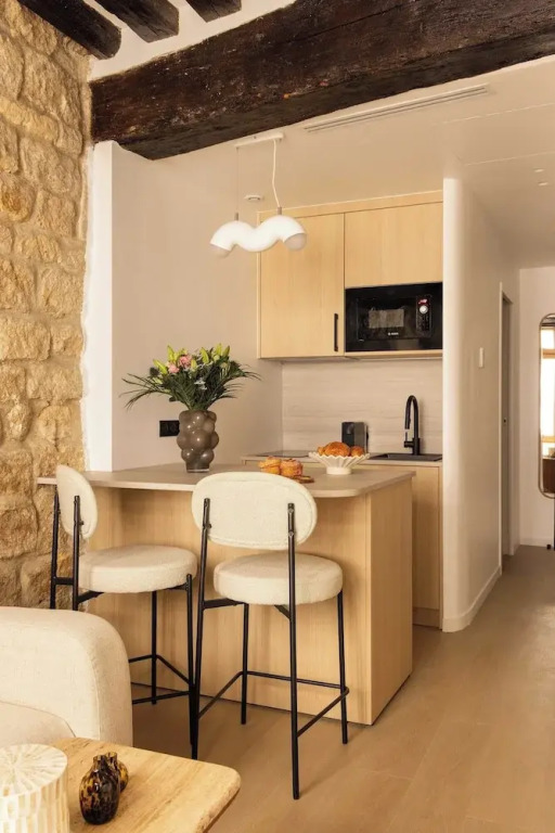 Modern Apartment -ac-1br-4p-pantheon