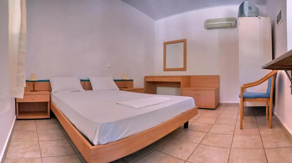 Pefka Rooms