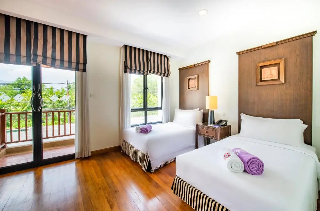 Laguna Pool Villas