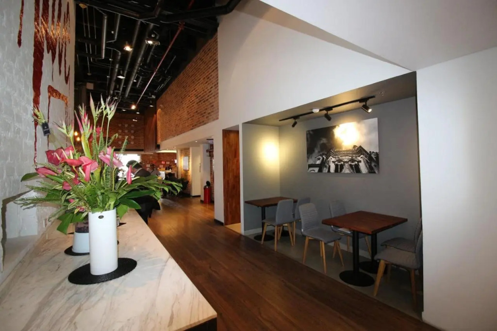 Hotel B3 Virrey