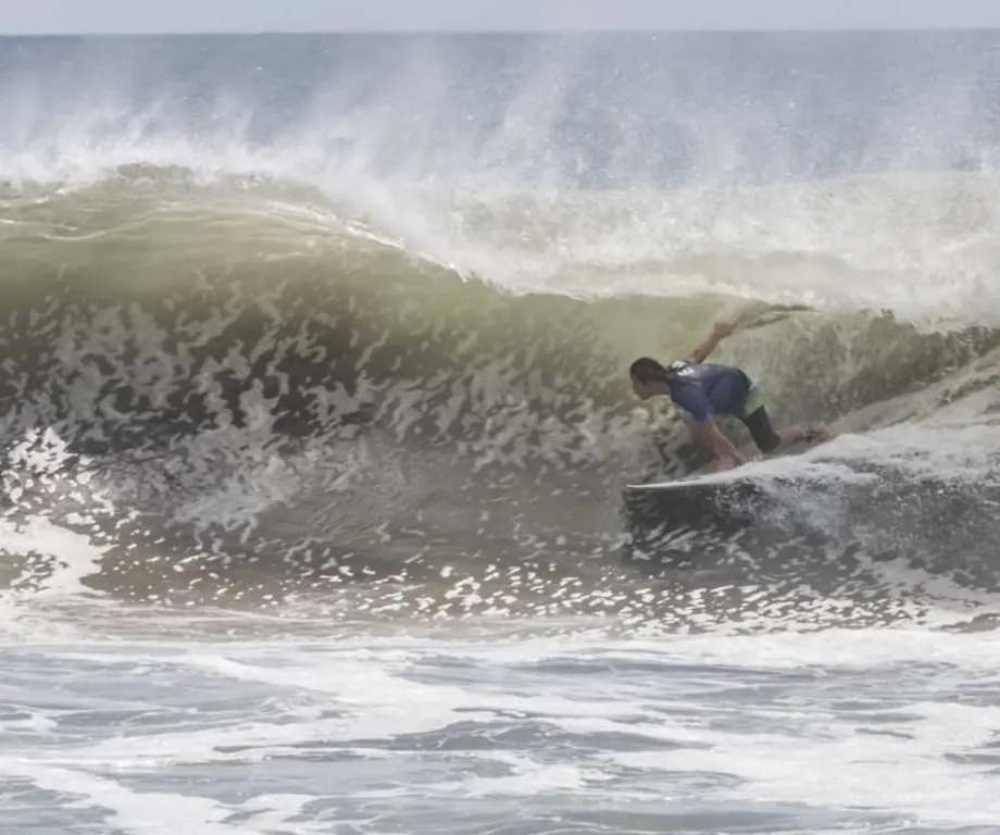 Pelicano Surf Camp