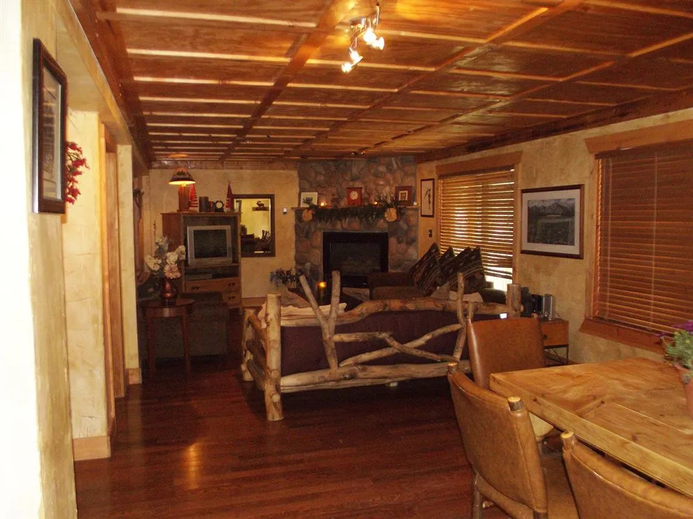 Snow Bear Inn