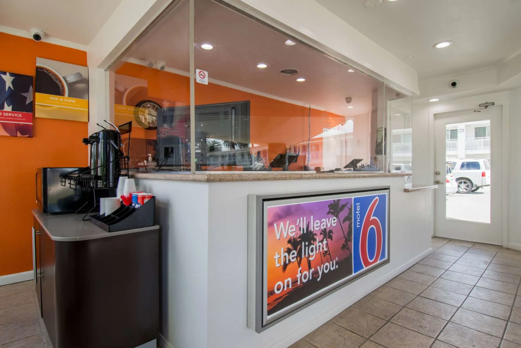 Motel 6-San Bernardino, CA - Downtown