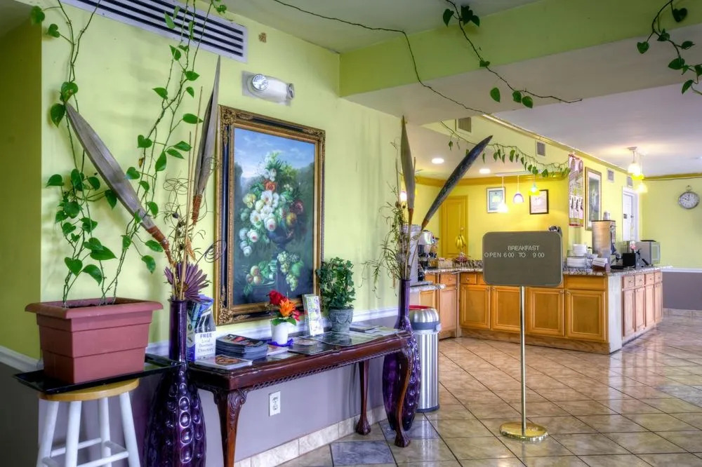 Travel Inn - Athens