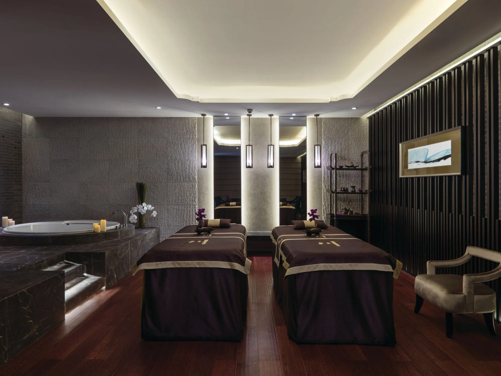 Pullman Haining