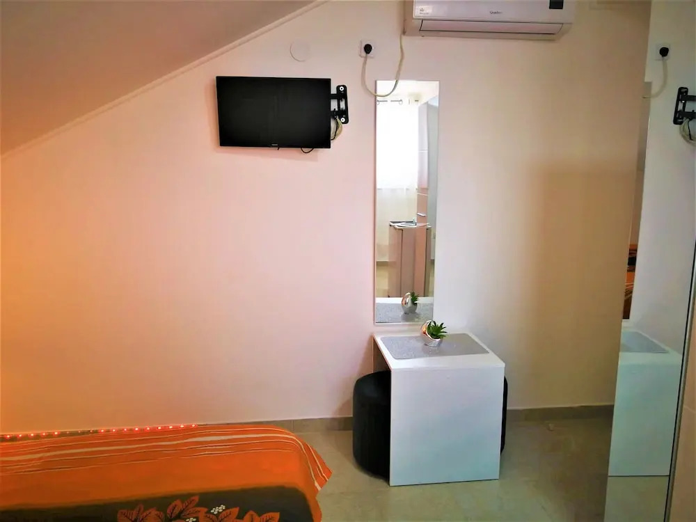 Apartments Milic