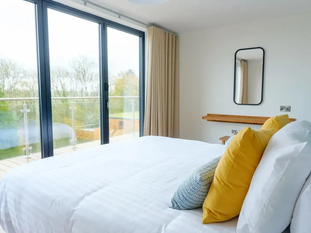 Meadow 2 Bedroom Lodge 40