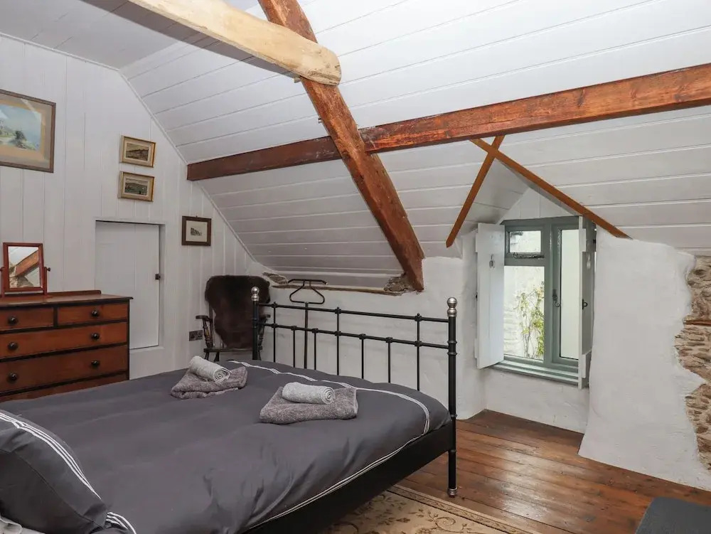 Alpha Cottage