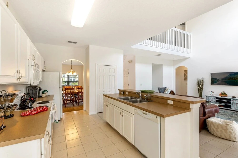 Stunning 5 Bed Villa With South Facing Pool And Spa With No Immediate Rear Neighbours 455