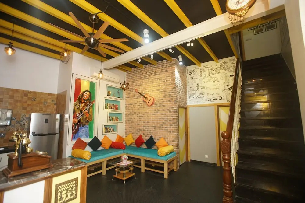 Mumbai Staytion Dorm- A Backpackers Hostel