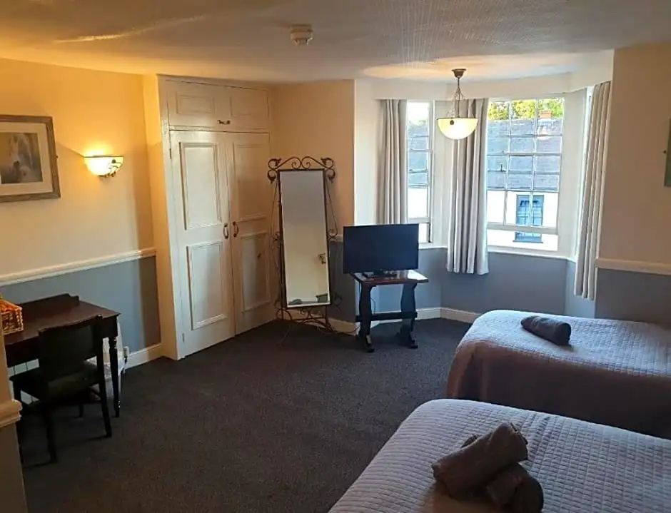 The Olde Swan Hotel