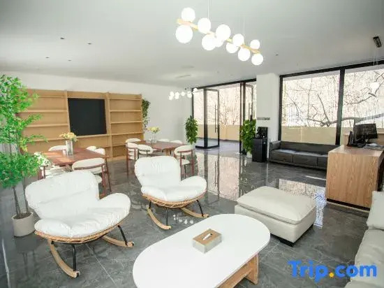 Wuyushanye Garden Smart Vacation Boutique Stay (Jiuzhaigou)