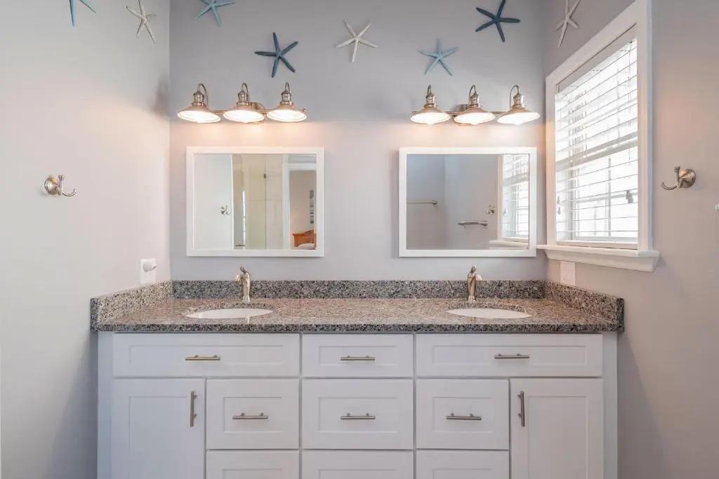 Sea Glass by Oak Island Accommodations