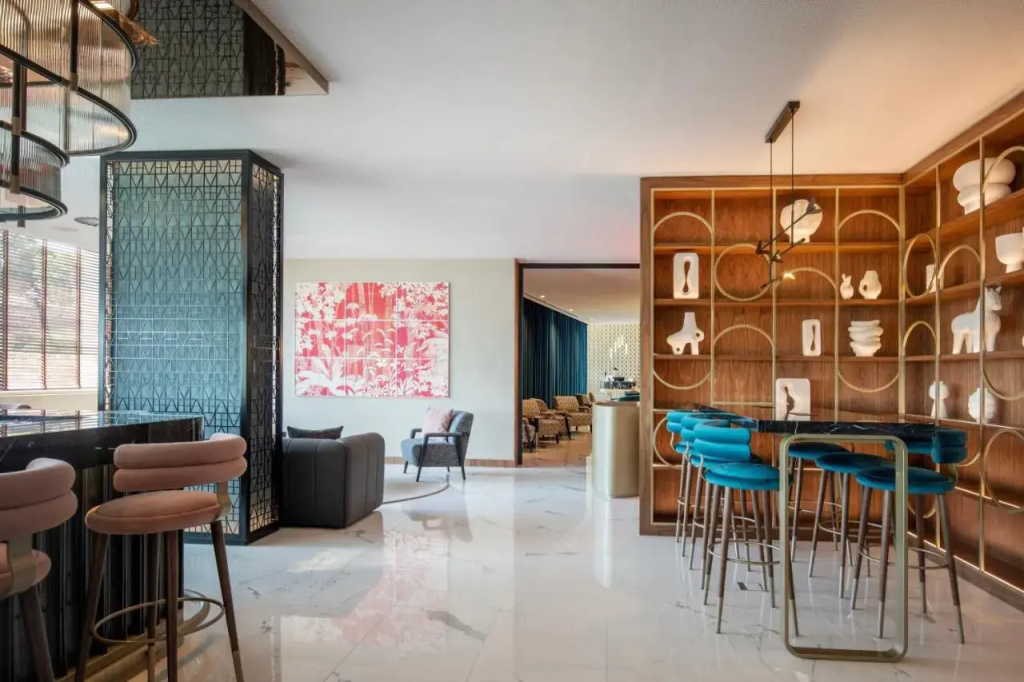 Renaissance Porto Lapa Hotel