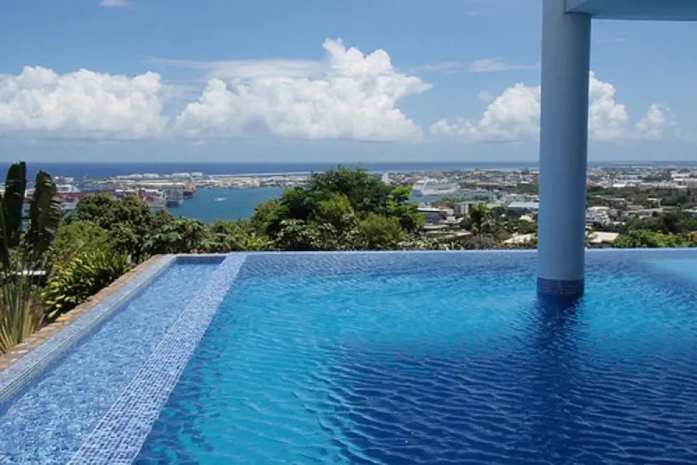 F2 Blue One Holiday home 1