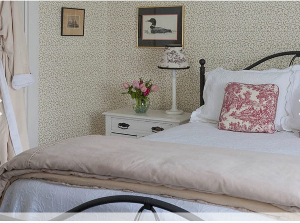 Dockside Guest Quarters