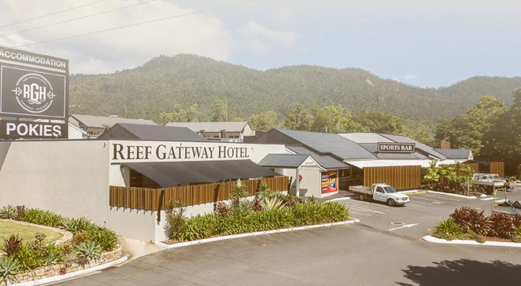 Reef Gateway Hotel