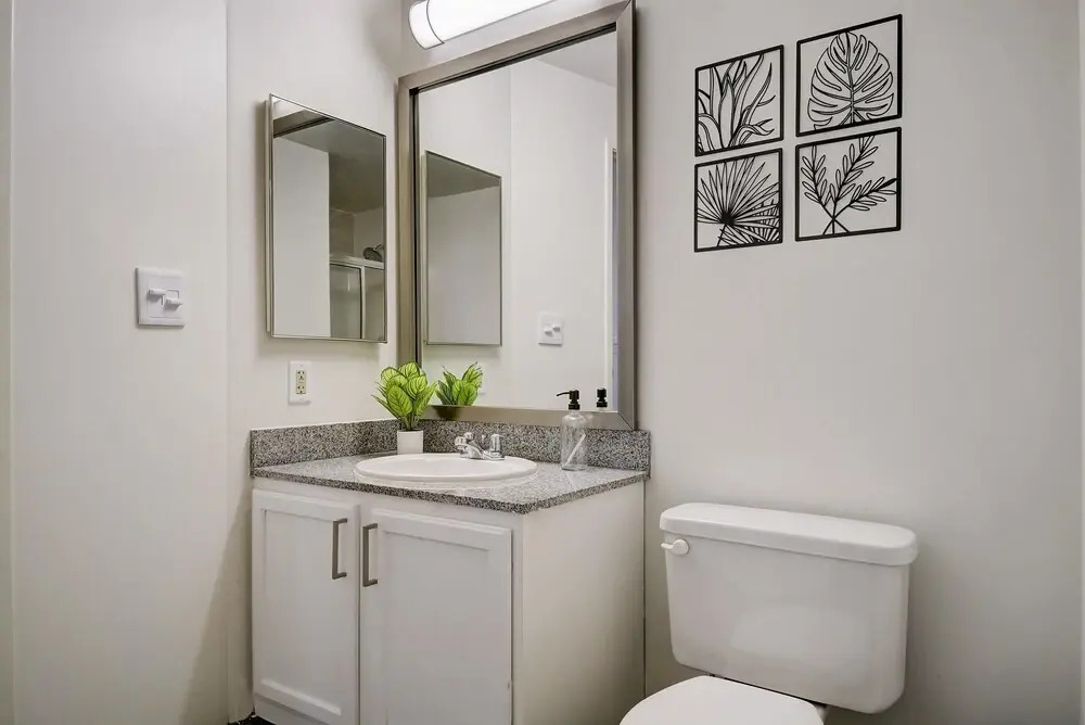 Amazing Downtown 1BR at Historic Block