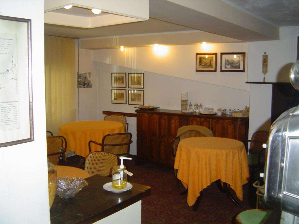 Bridge Hotel