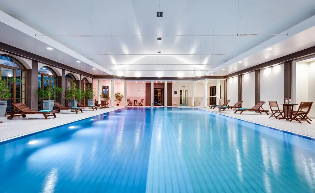 Hotel Konradówka Wellness & SPA - 300 metrów do centrum