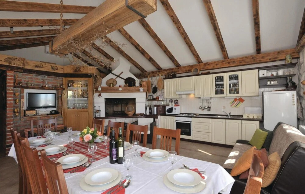 Amazing Home in Razanj With Sauna, Wifi and 6 Bedrooms