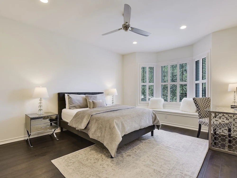 The Austin Country Club Estate - 5 Br Home
