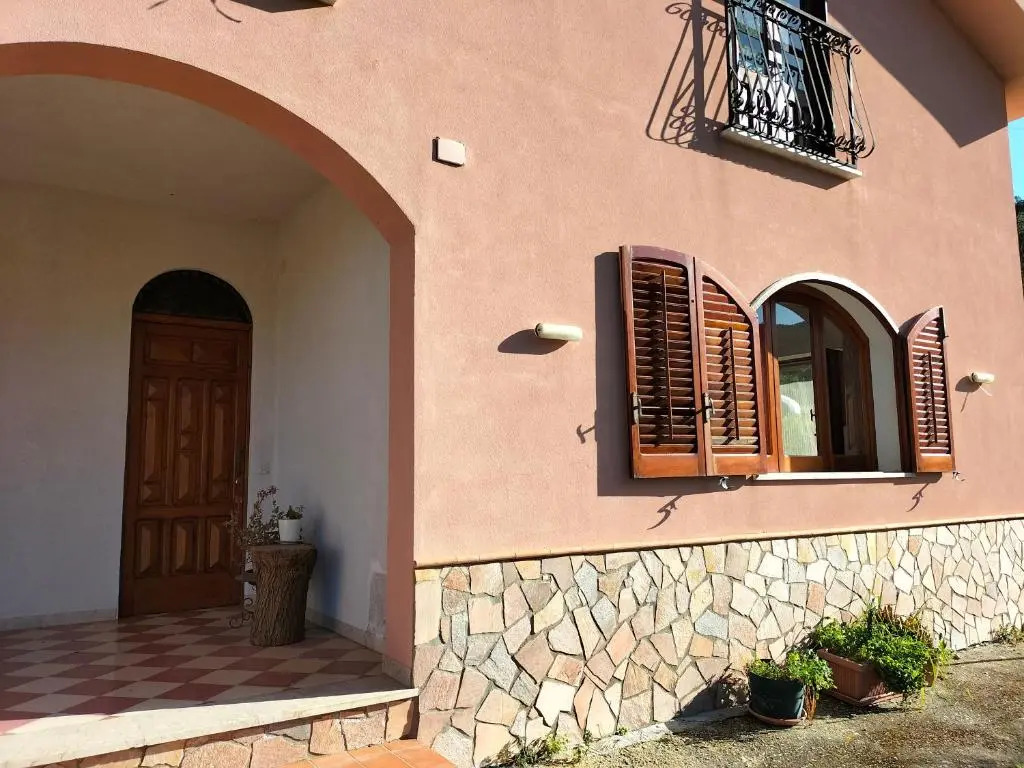 Villa a 5 minuti dal mare vicino Cefalù