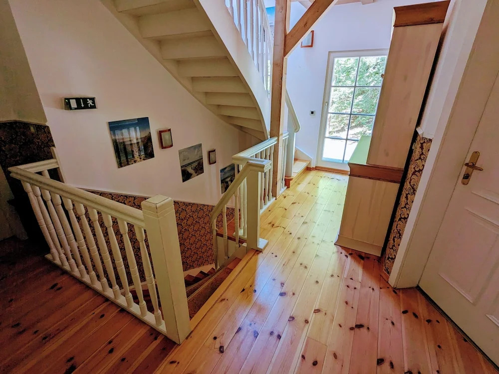 Hotel Lindequist Und Wald Hostel Sellin