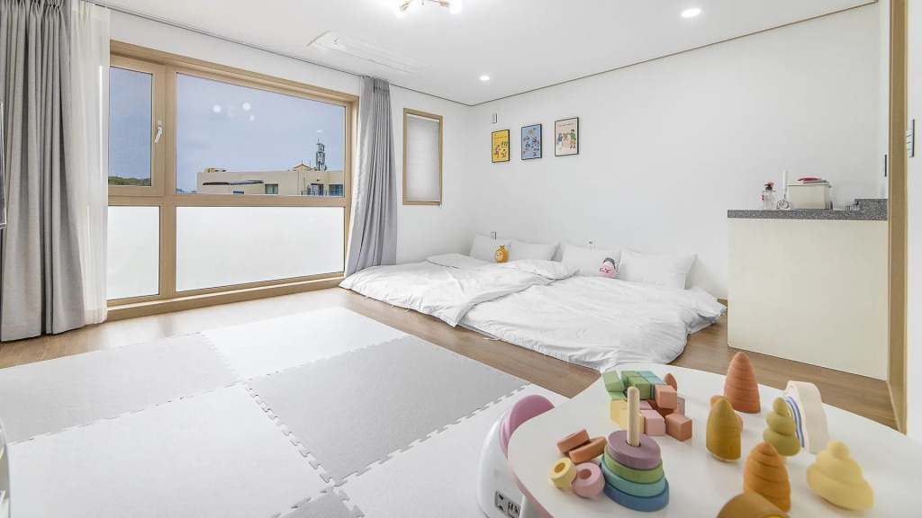 Jeju Seongsan Baekrok Kids Pension