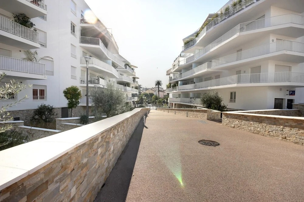 Apartment With 2 Bedrooms in Cannes, With Wonderful City View, Furnish