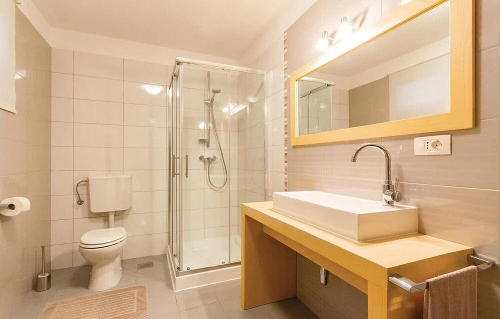 Gorgeous Home In Galizana