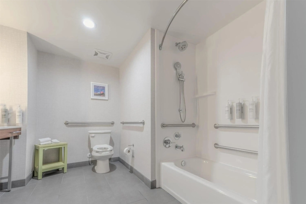 Hampton Inn By Hilton Santa Clarita-Valencia