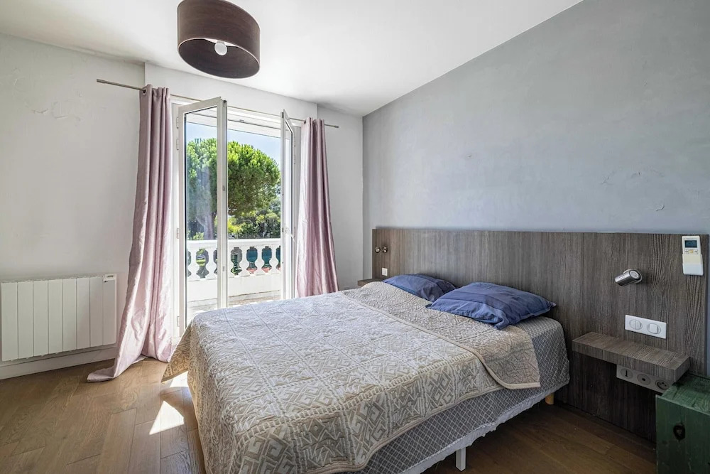 A c Villa 8BR 15P with Pool & Tennis - Antibes