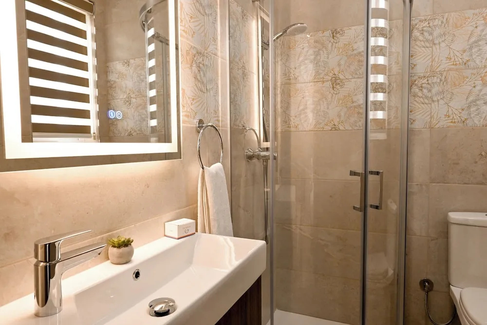 Viviani Court 2bd Modern Apt Xewkija Gozo