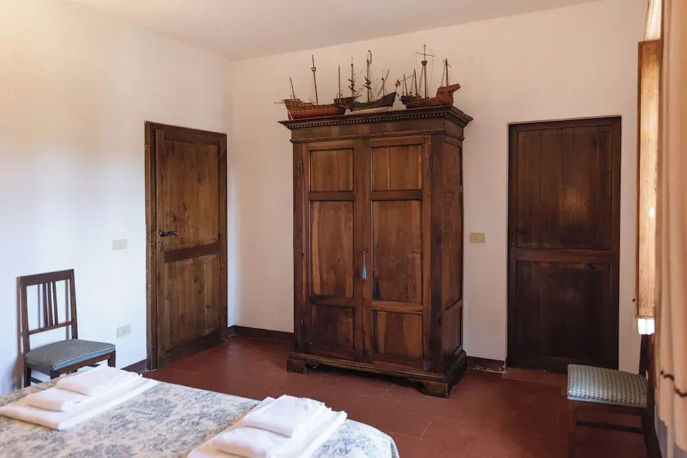 Country Villa In Tuscan Hills
