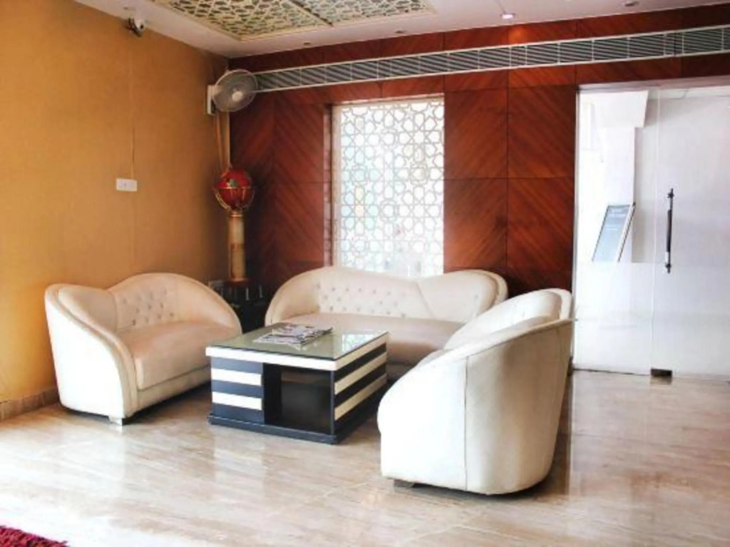 OYO 1922 Hotel Rajmandir