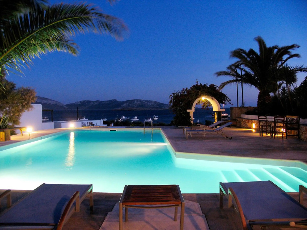 Keros Art Hotel