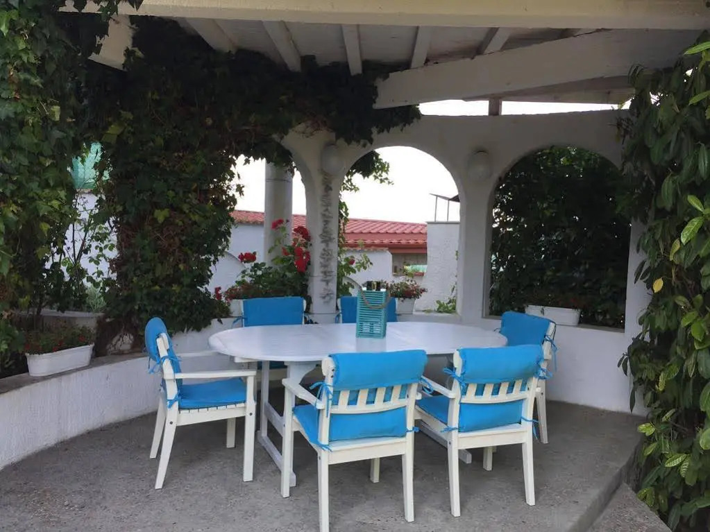 Villa White Dove