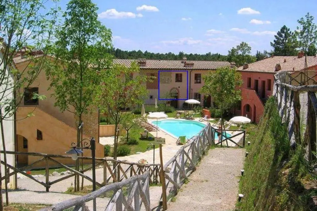 Appartamento con piscina Il Borghetto - vicino San Gimignano