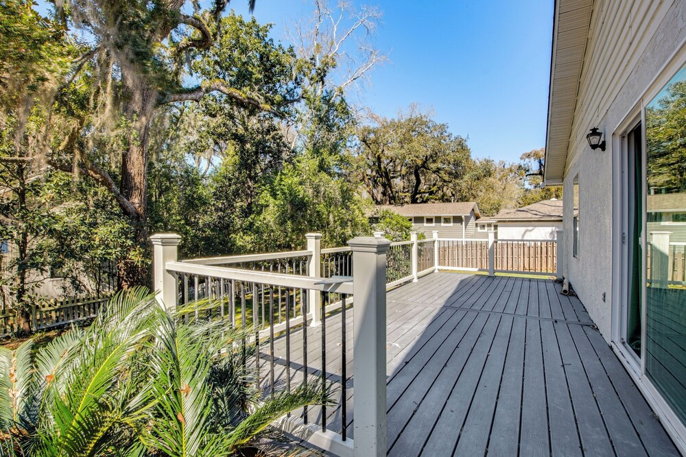 2 Mi to Fsu: Pet-friendly Retreat w/ Private Yard