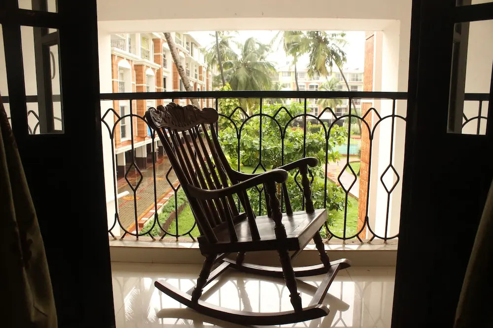 OYO 9163 Home 1BHK Poolview LPK Club Candolim