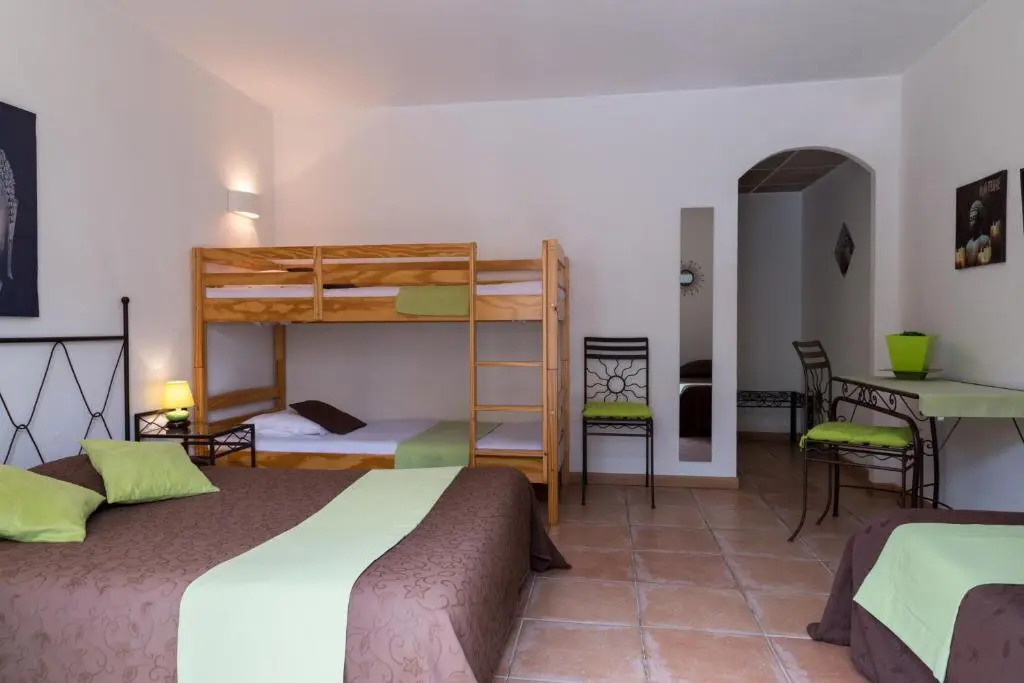 Hotel The Originals Aix-en-Provence Nord Le Village Provençal (ex Inte