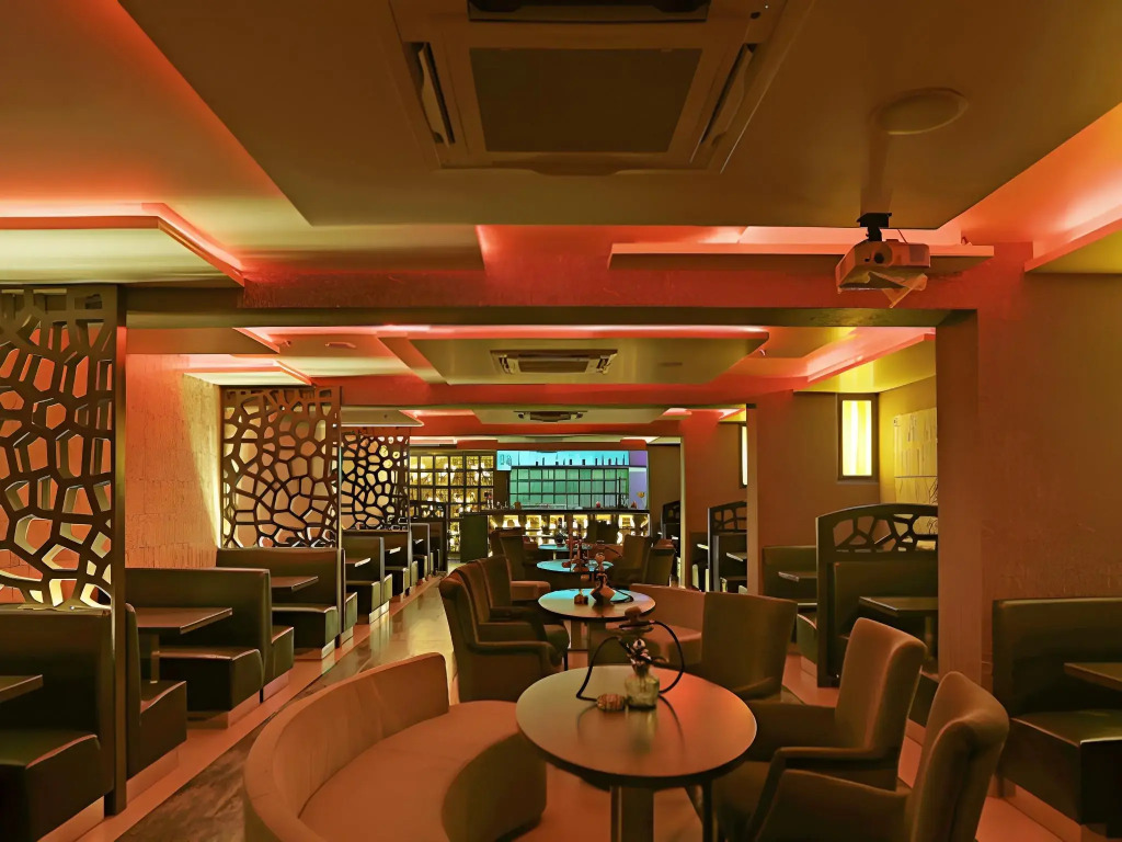 Brijwasi Lands Inn